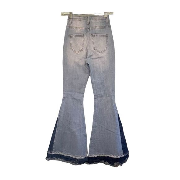 Fashion Nova Only Good Vibes Extreme Bell Bottom Jeans Blue Light Wash Denim 26 - Picture 6 of 9